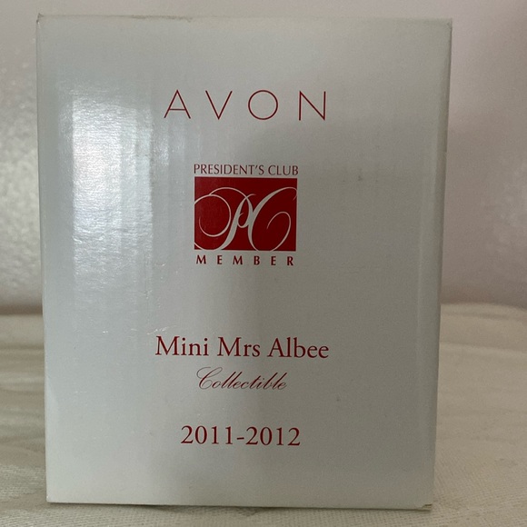 Mini Mrs. Albee Avon figurine. About 3”. Excellent condition, brand new in box - Picture 2 of 3
